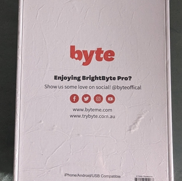 Want pearly whites? 🤍 BrightByte Pro LED teeth whitening system - Picture 3 of 4